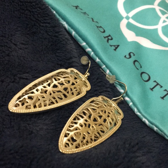 Kendra Scott Jewelry - Kendra Scott Sadie Spear Earrings